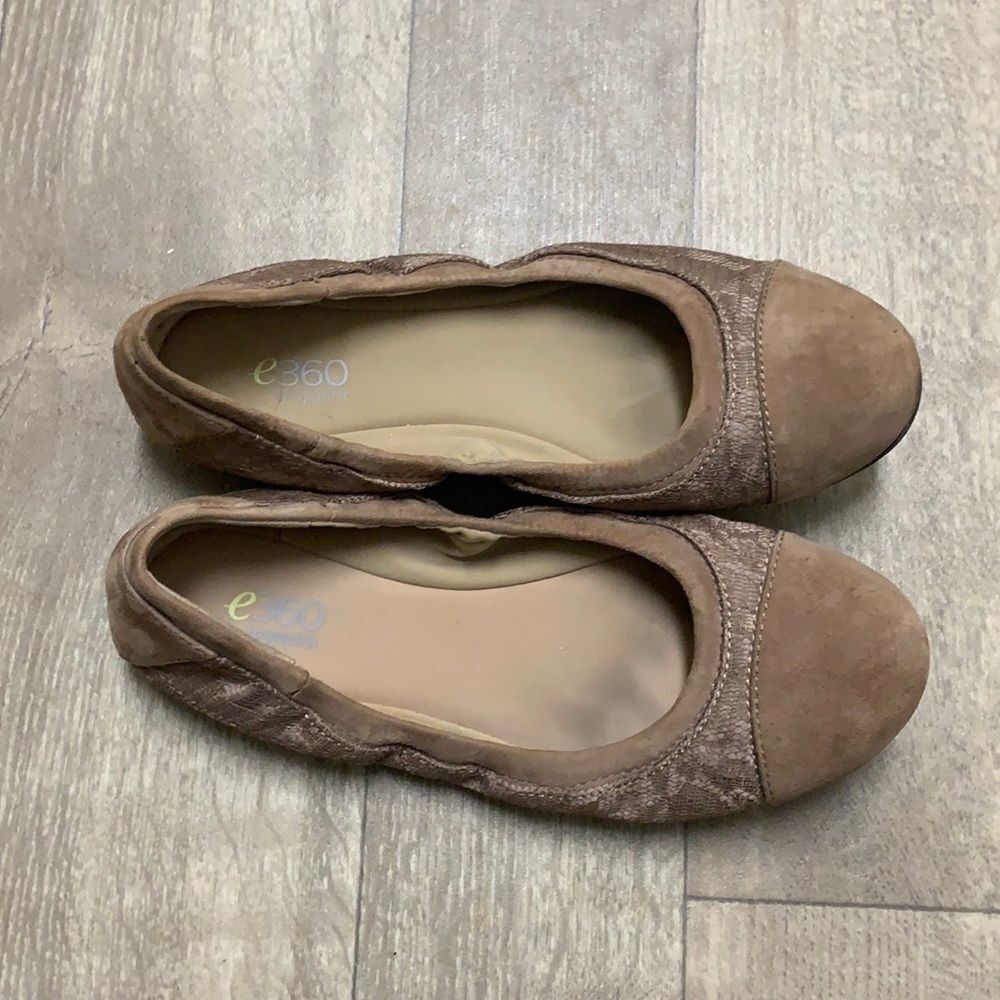Womens Easy Spirit E360 Slip On Flats‎